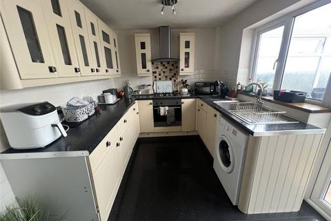 16 Arnside Close, Shaw, Oldham, OL2 8JR