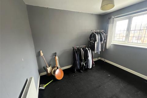 16 Arnside Close, Shaw, Oldham, OL2 8JR