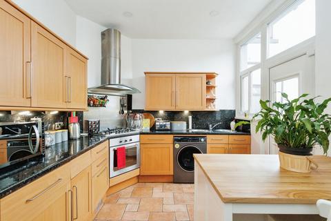 37 Bardsley Street, Oldham, OL4 2JE