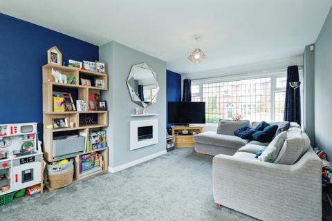 11 Cecil Street, Royton, Oldham, OL2 5NE
