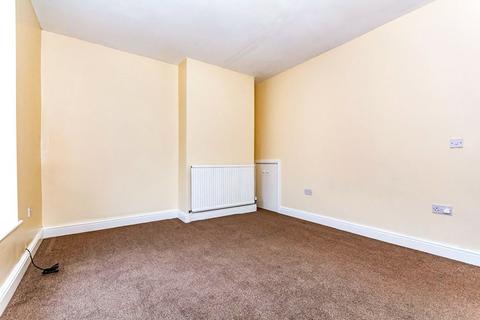 33 Copley Street, Shaw, Oldham, OL2 7TR