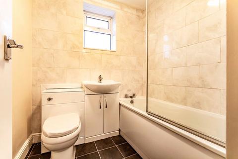 33 Copley Street, Shaw, Oldham, OL2 7TR