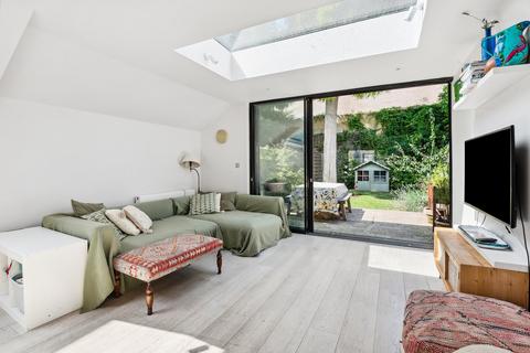 185 Dalling Road, London, W6 0ES
