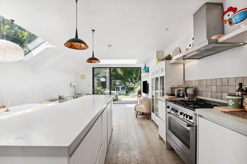 185 Dalling Road, London, W6 0ES