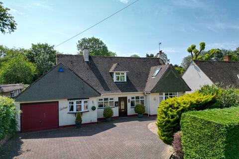 3 bedroom detached house for sale, Fairefield Crescent, Leicester LE3