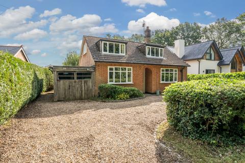 39 Streets Heath, West End, Woking, GU24 9QU