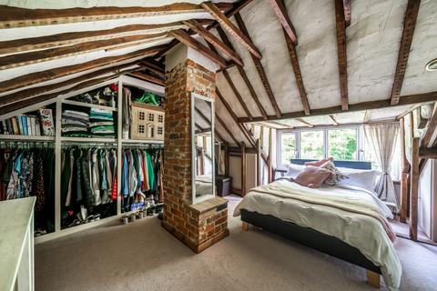 39 Streets Heath, West End, Woking, GU24 9QU