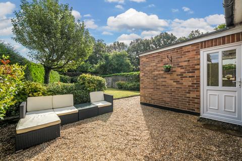 39 Streets Heath, West End, Woking, GU24 9QU