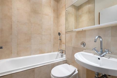 4a Reynolds Road, London, W4 5AR