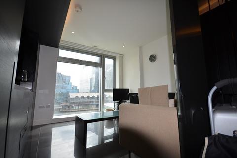 Studio to rent, Pan Peninsula Square, London E14