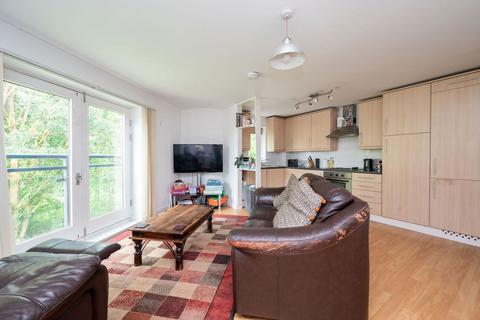 2 bedroom flat for sale, Fairbank Road, Southwater, RH13