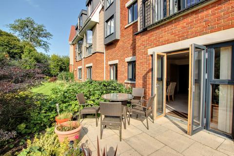 2 bedroom retirement property for sale, Kleinwort Close, Hurst Place, RH16