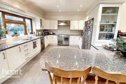 483 Aldborough Road North, Ilford, IG2 7SY