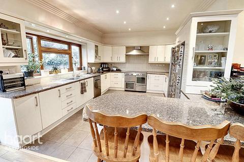 483 Aldborough Road North, Ilford, IG2 7SY