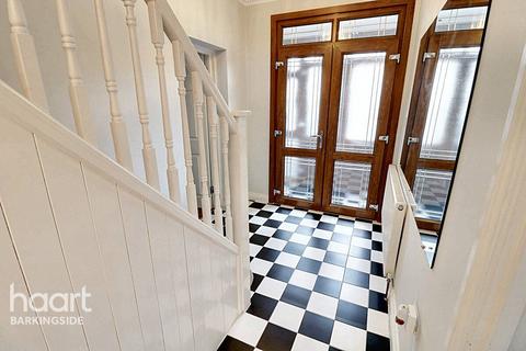 483 Aldborough Road North, Ilford, IG2 7SY