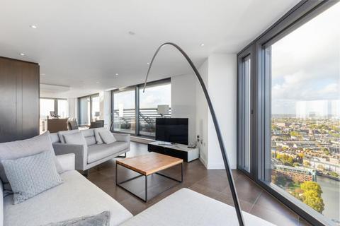 3 bedroom apartment to rent, Chronicle Tower, London EC1V