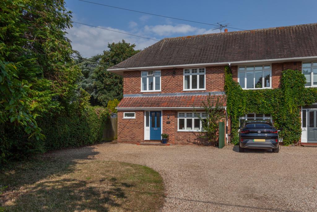 Ip12 2eb Old Barrack Road, Woodbridge, IP12 4ER 4 bed semi-detached house - £700,000