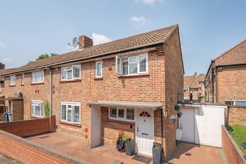 3 bedroom end of terrace house for sale, Moat Crescent, Finchley, London, N3