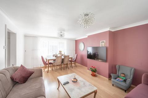 3 bedroom end of terrace house for sale, Moat Crescent, Finchley, London, N3