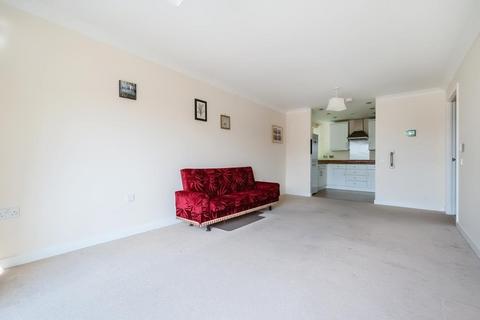 2 bedroom retirement property for sale, Banbury,  Oxfordshire,  OX16