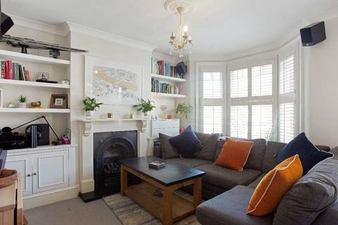 3 bedroom maisonette for sale, Godstone Road, St Margaret's