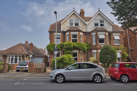 20 Limes Road, Folkestone, CT19 4AU