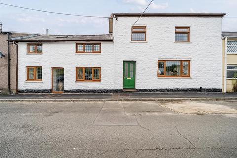 4 bedroom terraced house for sale, Rhestr Fawr,  ystradgynlais,  Powys,  SA9