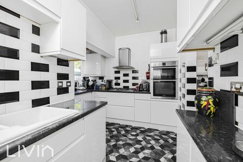 333 Addiscombe Road, Croydon, CR0 7LF
