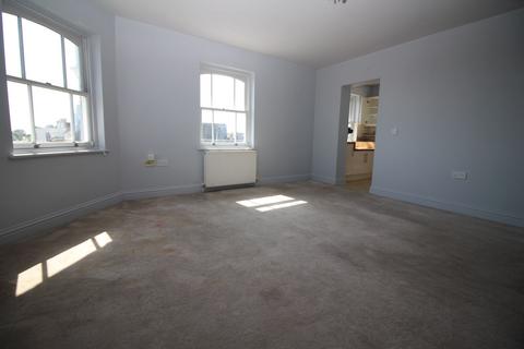 2 bedroom apartment to rent, The Royal Apartments,  Marine Parade East, Clacton-on-Sea