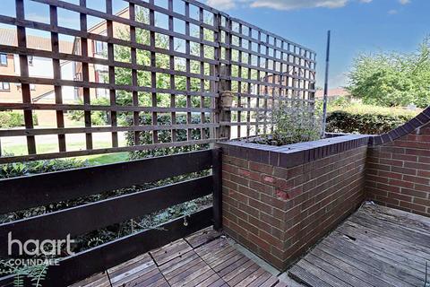 1 bedroom flat for sale, Dunlin Court, Turnstone Close, NW9