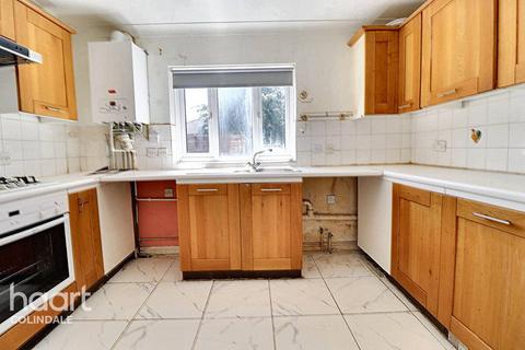 1 bedroom flat for sale, Dunlin Court, Turnstone Close, NW9