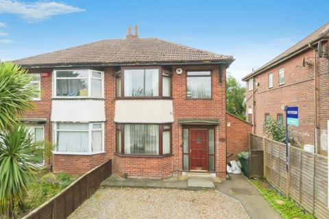 3 bedroom semi-detached house for sale, Stanningley Road, Armley, LS12