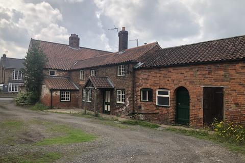 2 bedroom semi-detached house to rent, Church Street, Scawby DN20