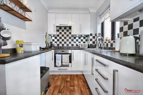 2 bedroom flat for sale, St. Pauls Street, Tunbridge Wells, TN4 8QY