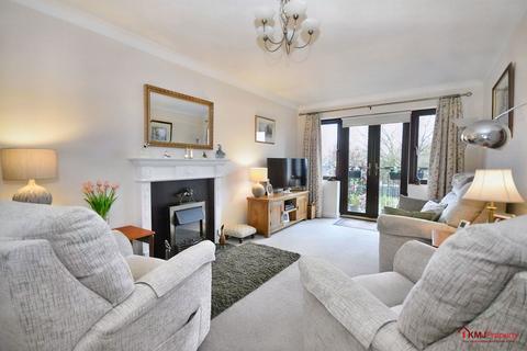 2 bedroom flat for sale, St. Pauls Street, Tunbridge Wells, TN4 8QY