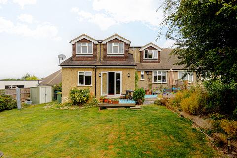 4 bedroom semi-detached house for sale, Chiltern Close, Rayleigh, SS6