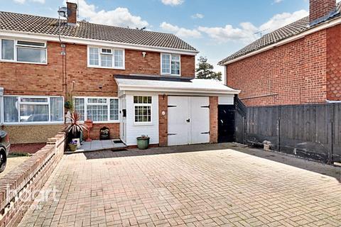 3 bedroom semi-detached house for sale, Oakleigh Road, Clacton-On-Sea