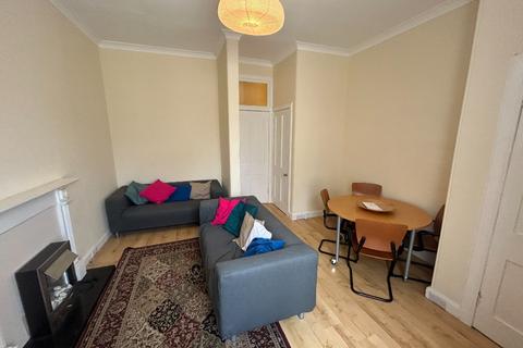 2 bedroom flat to rent, Viewforth Gardens, Viewforth, Edinburgh, EH10