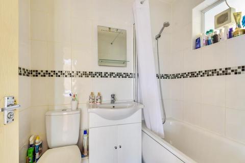 1 bedroom flat for sale, Slough,  Berkshire,  SL1