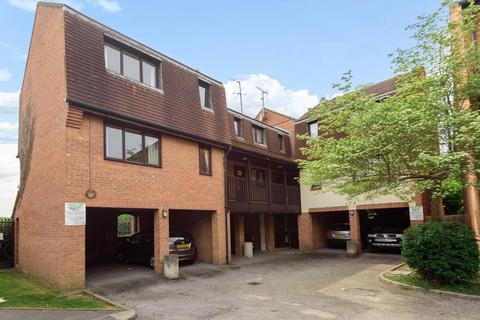 1 bedroom flat for sale, Slough,  Berkshire,  SL1