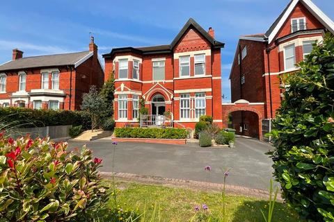 7 bedroom detached house for sale, Regent Road, Southport PR8