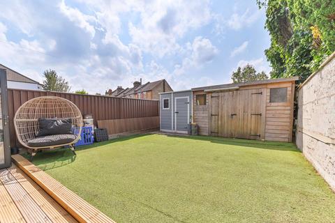 153 Addiscombe Court Road, Croydon, CR0 6TX