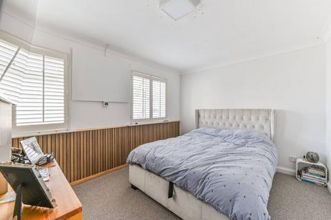 153 Addiscombe Court Road, Croydon, CR0 6TX