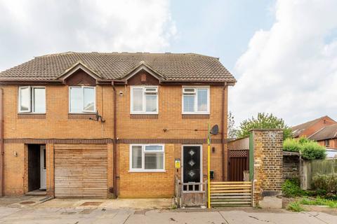 153 Addiscombe Court Road, Croydon, CR0 6TX