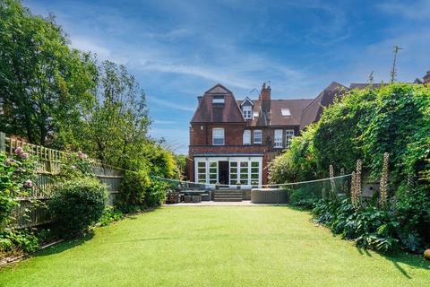 6 bedroom semi-detached house for sale, Rusholme Road, London SW15