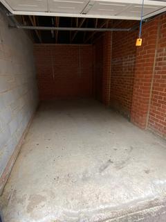 Garage to rent, Hurworth Avenue, Slough SL3