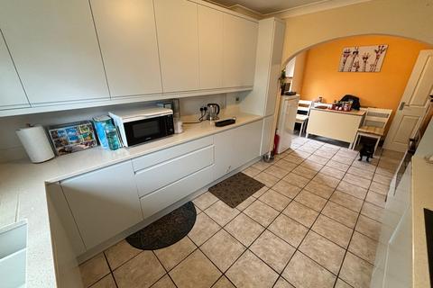 4 bedroom detached bungalow for sale, Cribyn, Lampeter, SA48