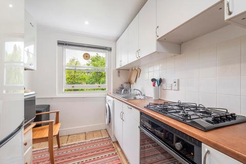 2 bedroom flat for sale, Adelaide Road, London, NW3