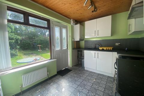 12 Camellia Mount, Bradford, BD7 2TQ