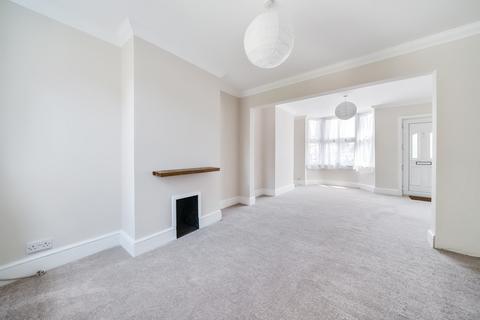 96 Canon Road, Bromley, BR1 2SP